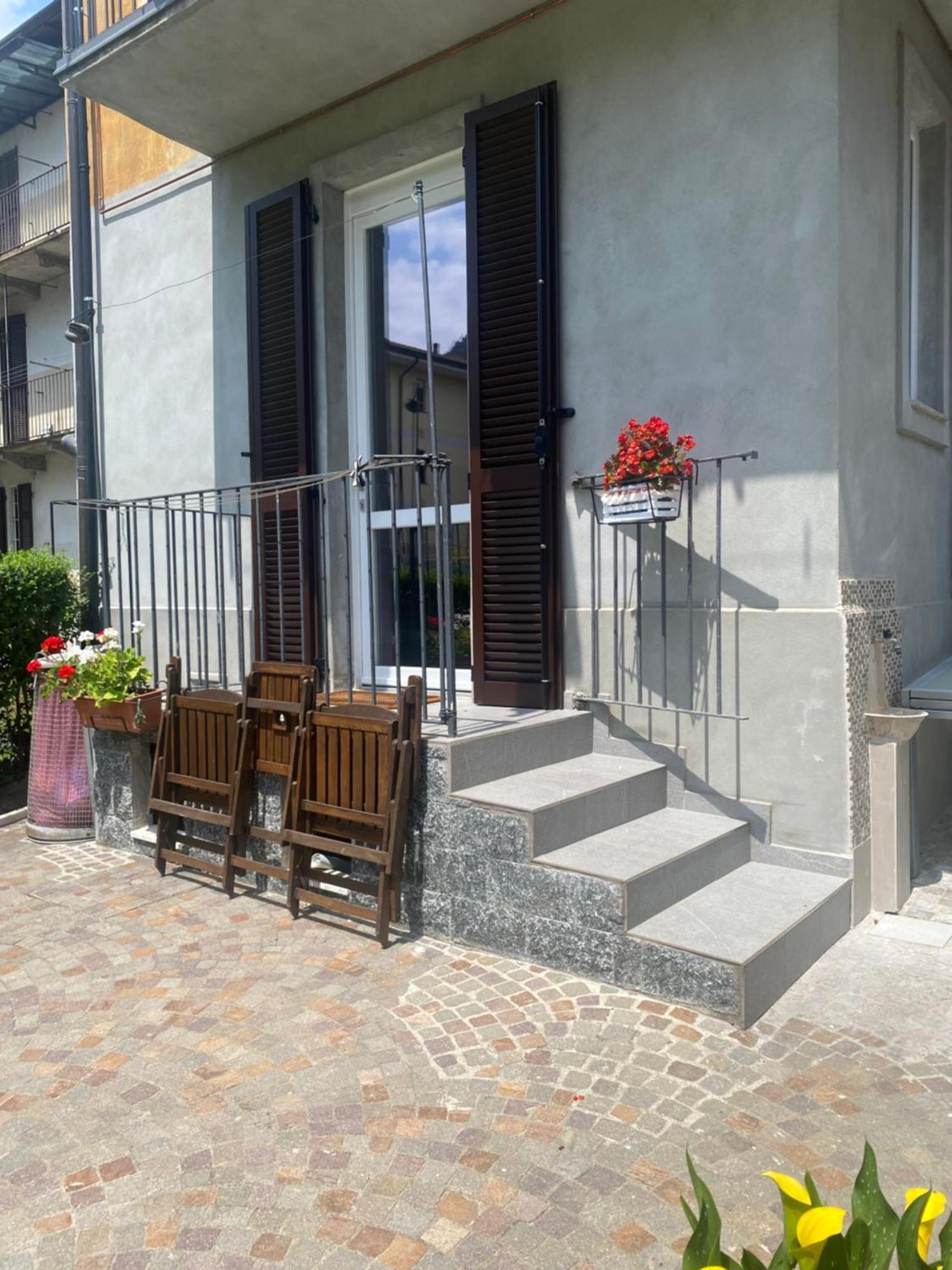 Luna Apartment Verbania Exteriér fotografie